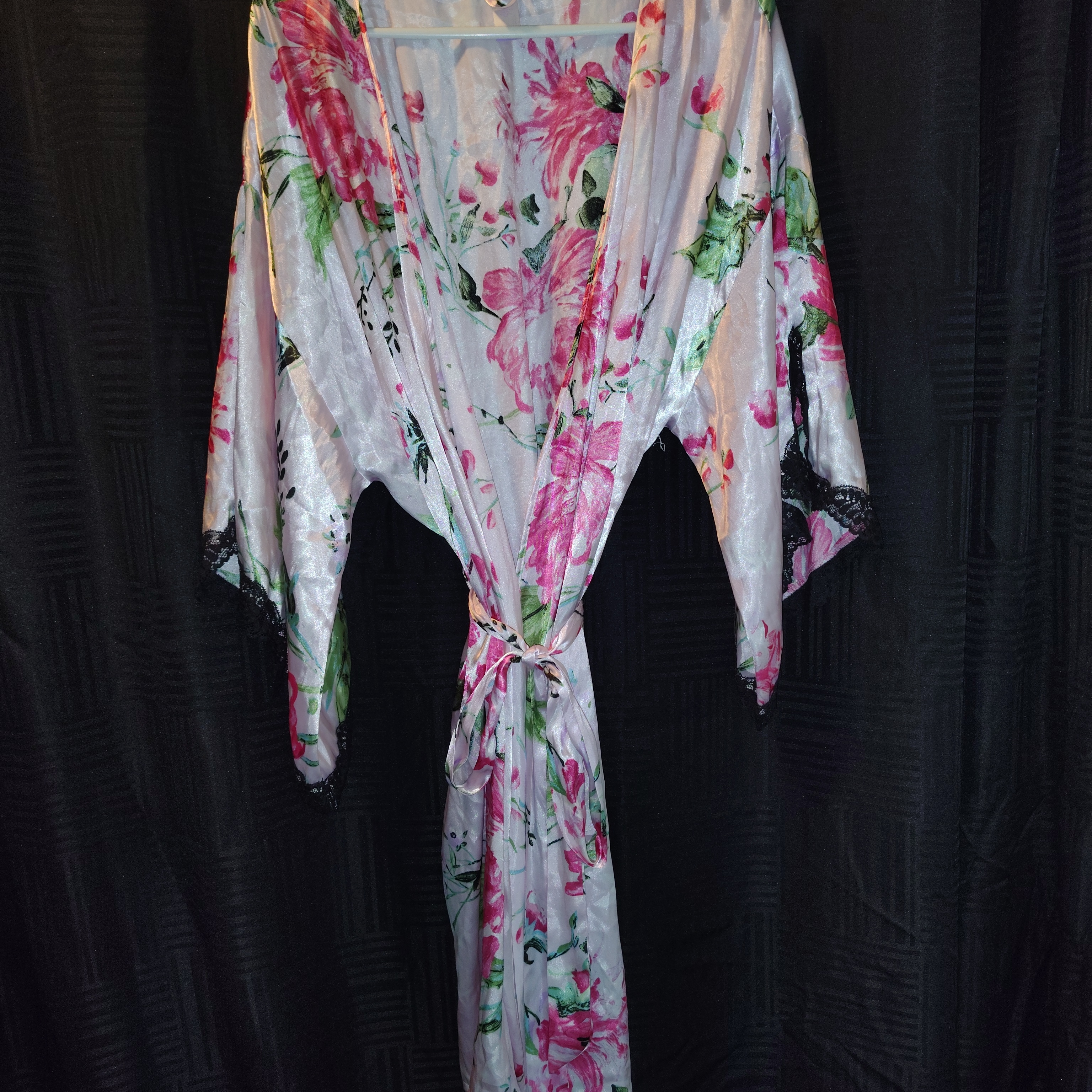 Secret Treasures Pink And Green Floral Satin Robe